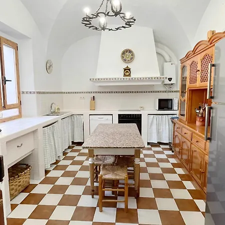 بيت ضيافة La Caseria 4*